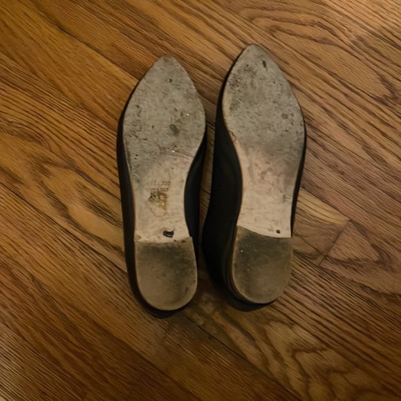 Women’s Navy Blue Pointed Toe Ballet Flats - Picture 5 of 6